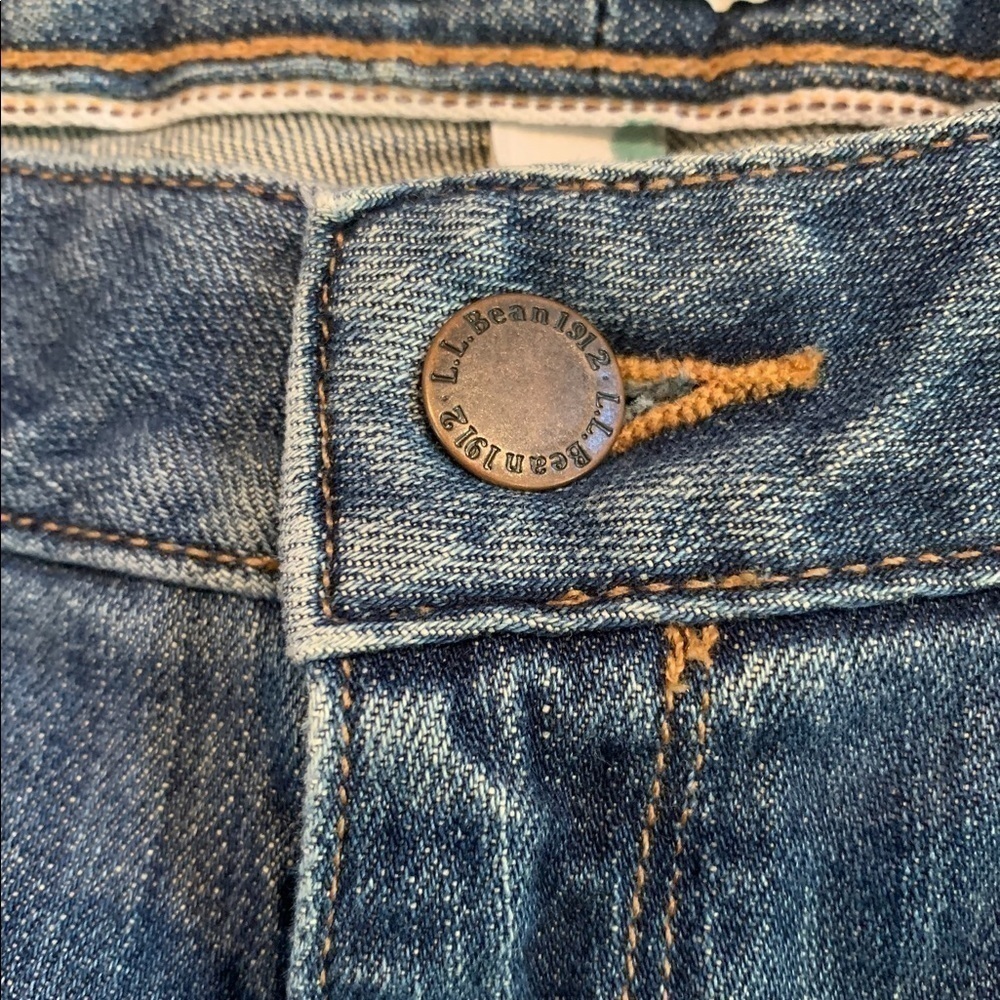 Women's L.L.Bean 1912 Jeans, Favorite Fit Straight-Leg - Picture 7 of 11